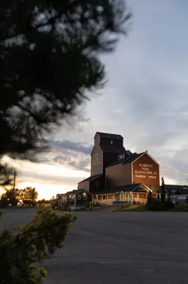 Photo of the Dawson Creek Art Gallery in the evening
